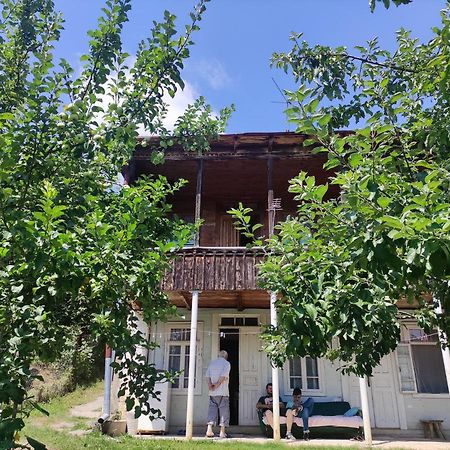 Racha Chogovadze'S Guest House Ambrolauri Εξωτερικό φωτογραφία