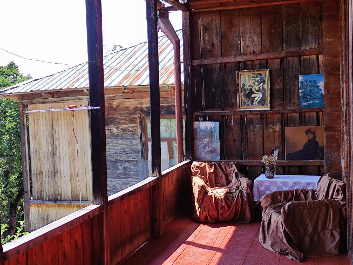 Racha Chogovadze'S Guest House Ambrolauri Εξωτερικό φωτογραφία